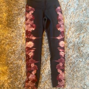 The North Face size L Rose design workout tights or leggings.